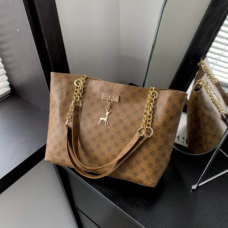 Soft Leather Large Capacity Tote Bag for Women – Textured Shoulder Handbag with Charm Accessory