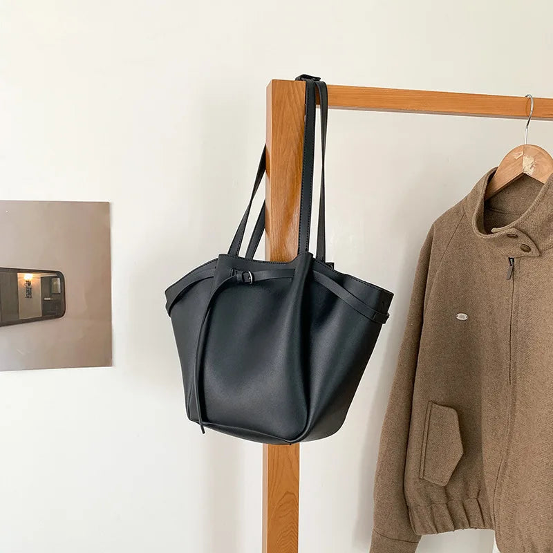Soft PU Large Capacity Tote Bag Women Fashion Korean Style Commuter Shoulder Bag Solid Color Retro Minimalist Handbag