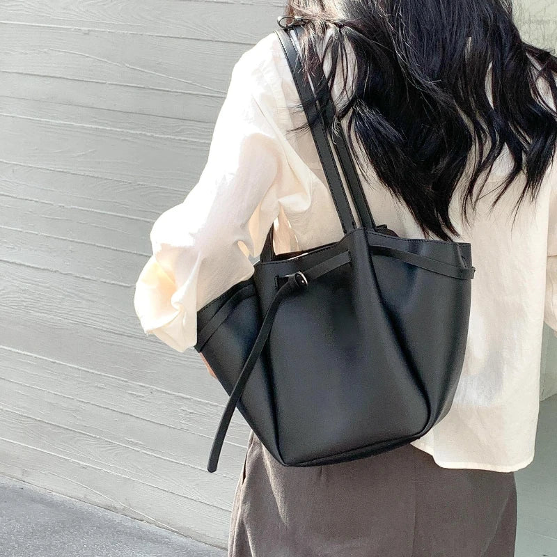 Soft PU Large Capacity Tote Bag Women Fashion Korean Style Commuter Shoulder Bag Solid Color Retro Minimalist Handbag