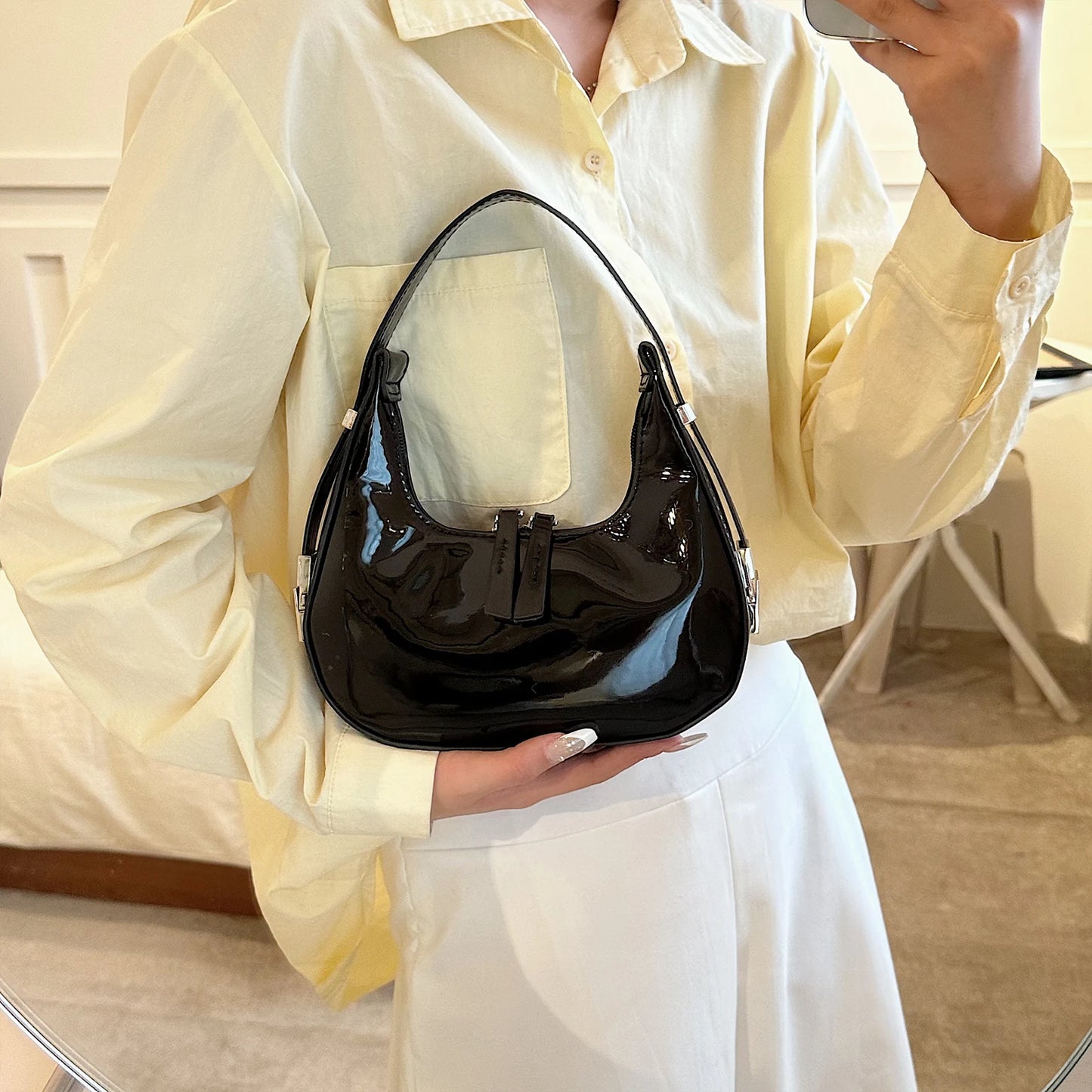 Half Moon Bag Vintage PU Leather Small Shoulder Bag  - Chic Crossbody Handbag